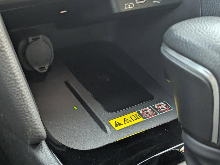Vehicle Image 32