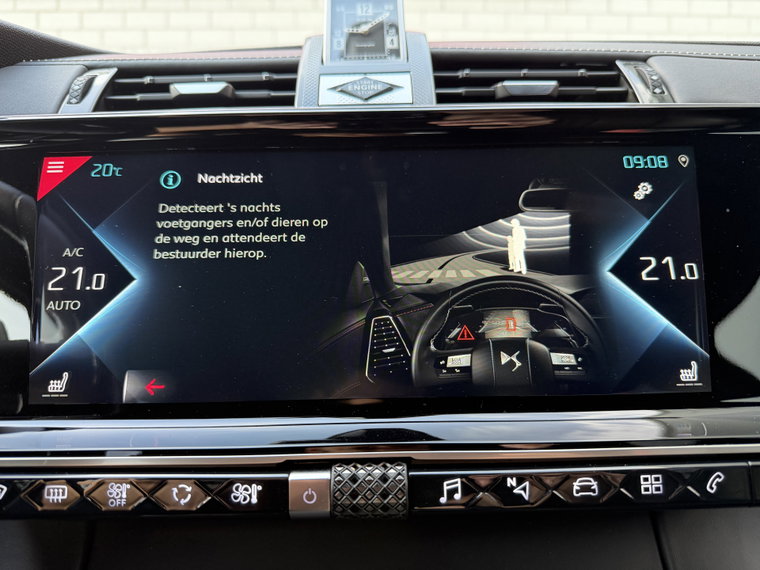 Vehicle Image 36
