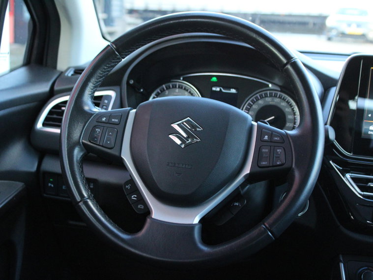 Vehicle Image 21