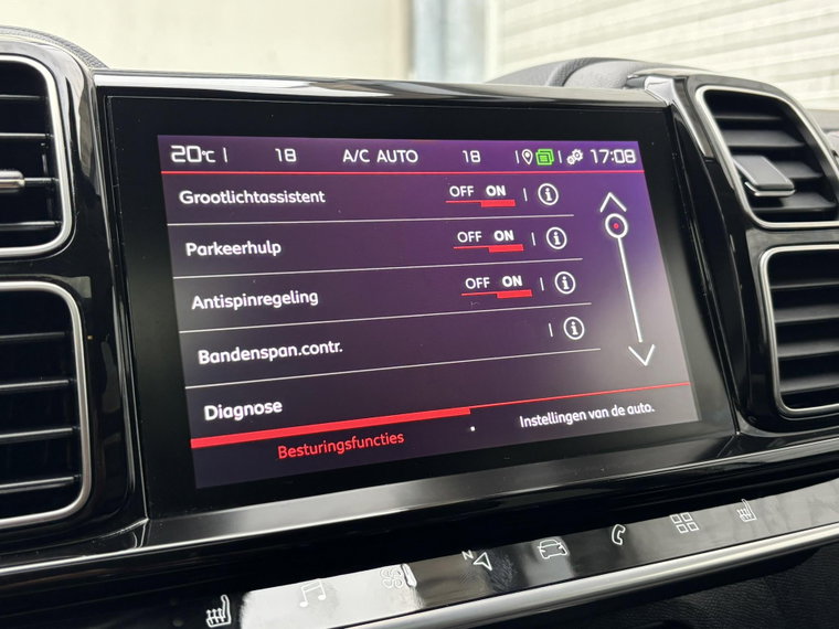 Vehicle Image 36