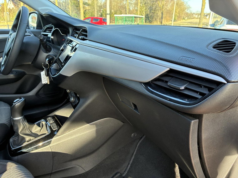 Vehicle Image 37