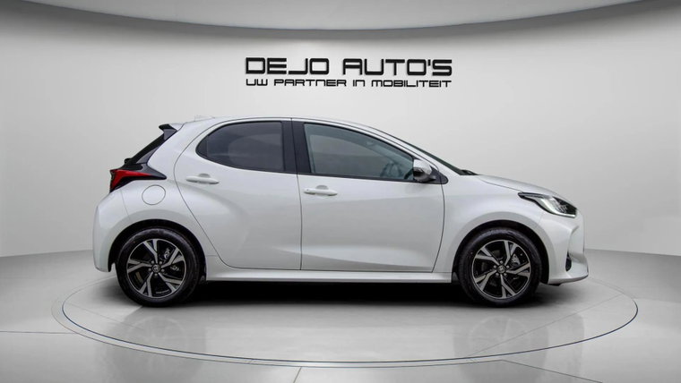 Vehicle Image 3