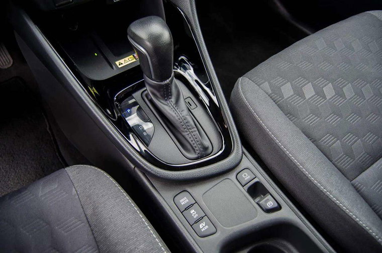 Vehicle Image 25
