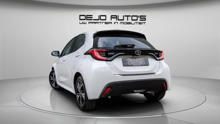 Vehicle Image 7