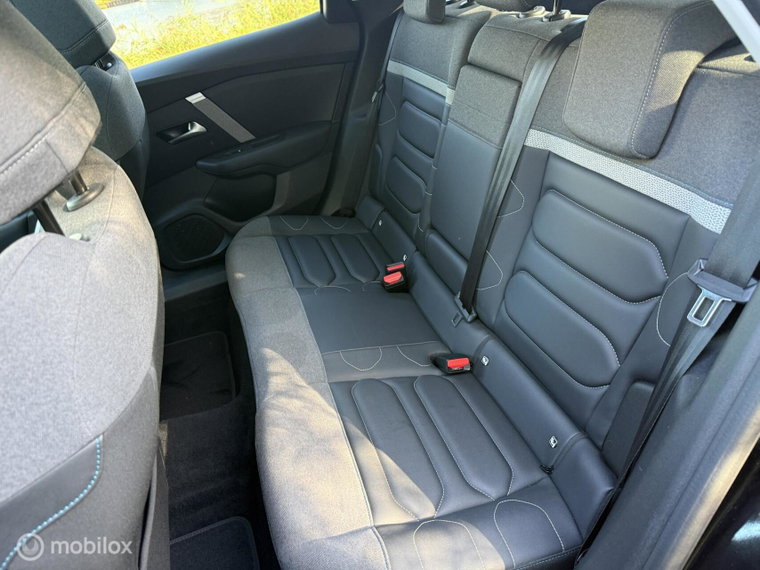 Vehicle Image 47