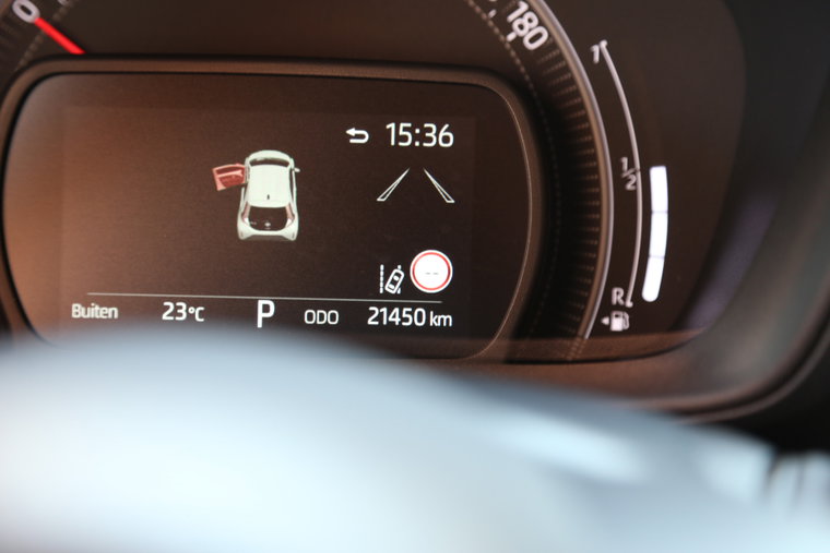 Vehicle Image 15