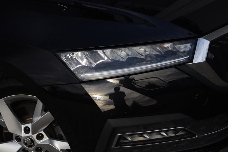 Vehicle Image 9