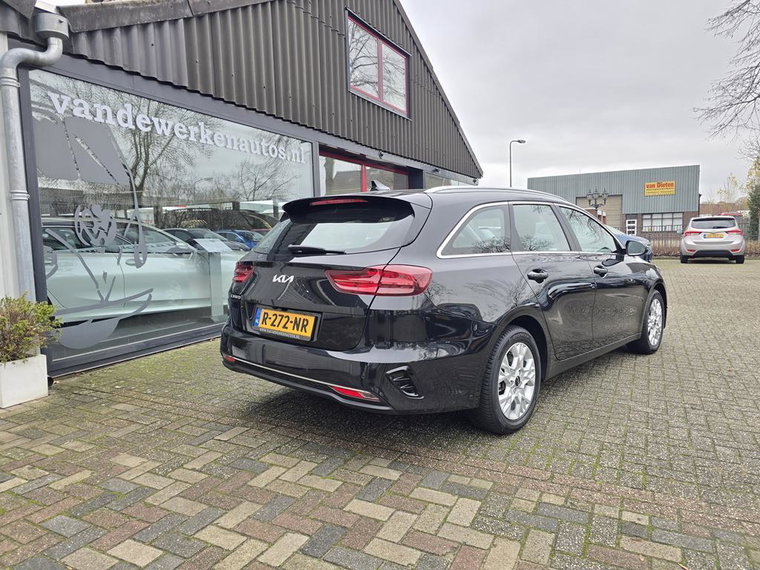Vehicle Image 35