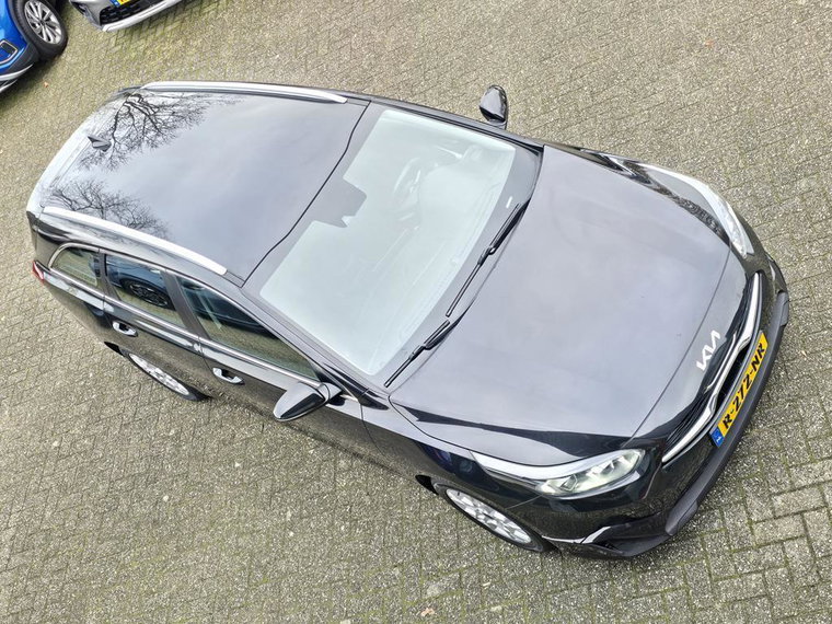 Vehicle Image 38