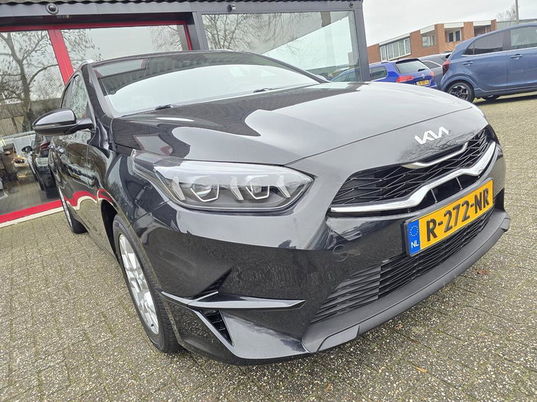 Vehicle Image 42