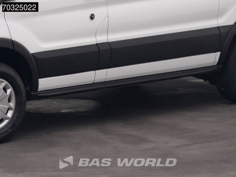 Vehicle Image 44