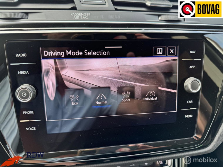 Vehicle Image 38