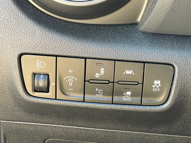 Vehicle Image 26