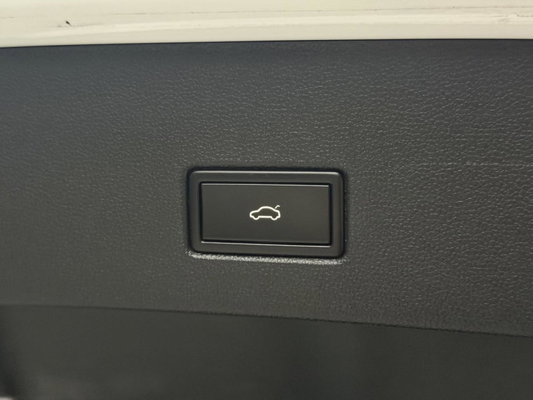 Vehicle Image 39