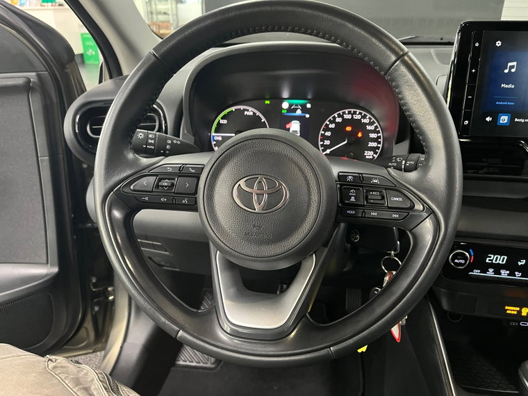 Vehicle Image 22