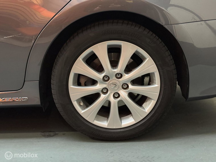 Vehicle Image 21