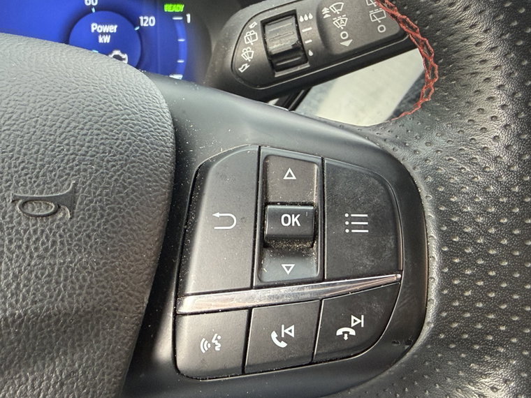 Vehicle Image 24