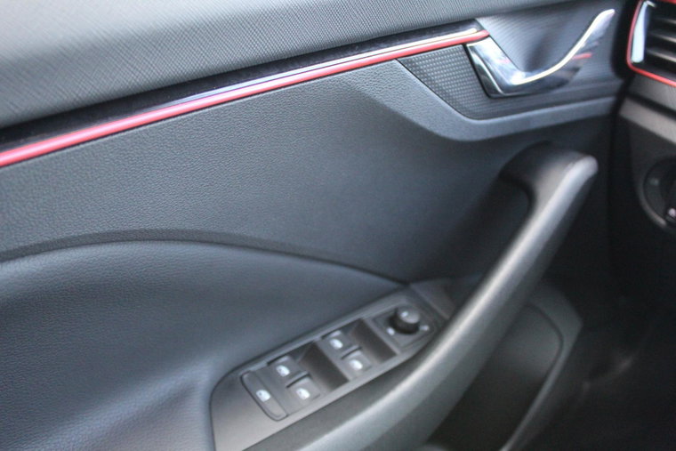 Vehicle Image 31