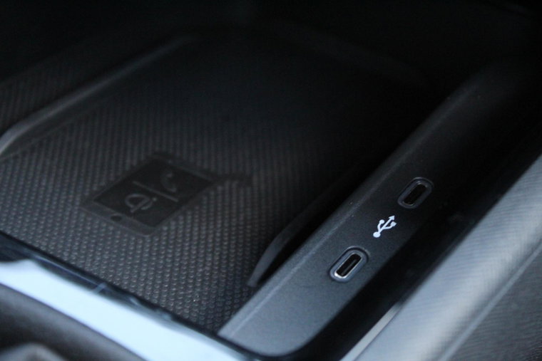 Vehicle Image 37