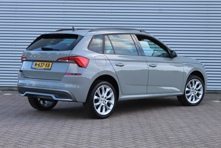 Vehicle Image 8