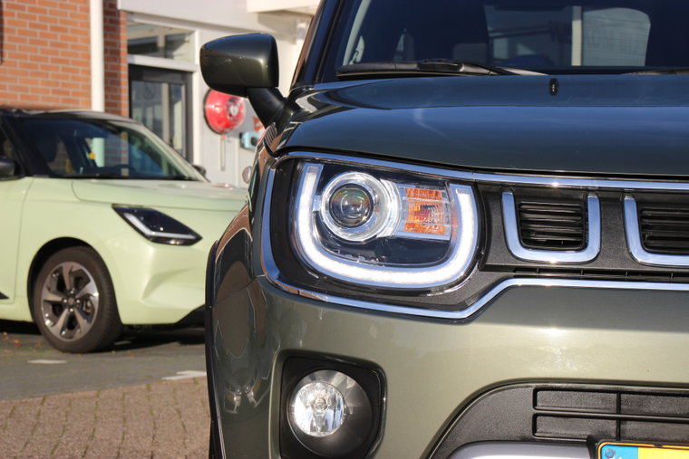 Vehicle Image 9