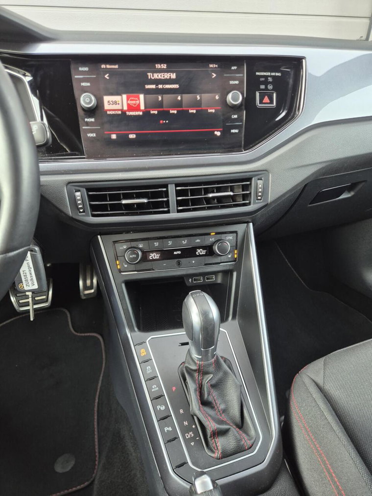 Vehicle Image 16