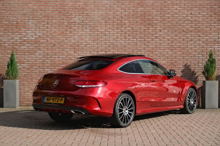 Vehicle Image 27