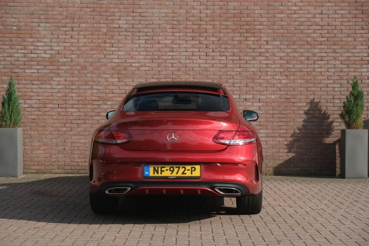 Vehicle Image 29