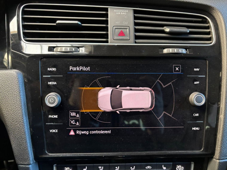 Vehicle Image 21