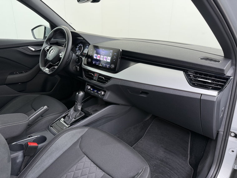 Vehicle Image 38