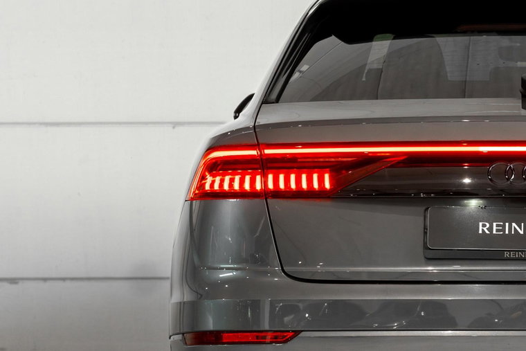 Vehicle Image 8