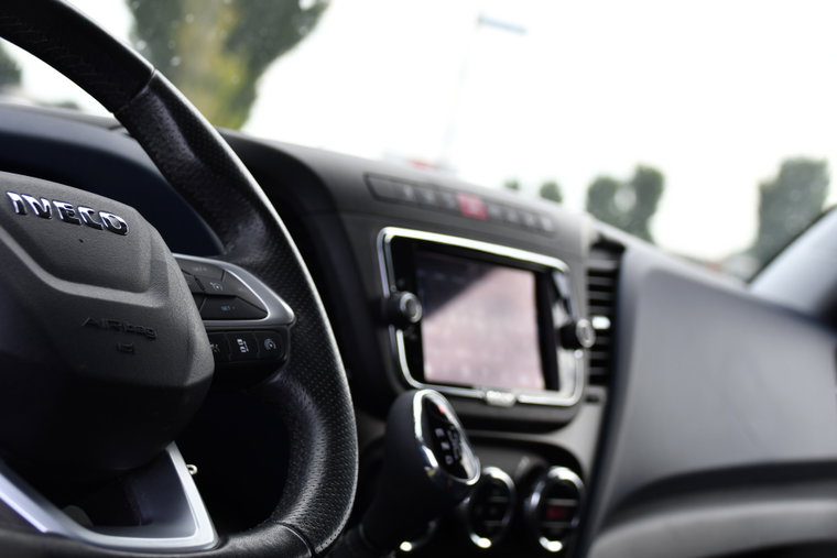 Vehicle Image 12