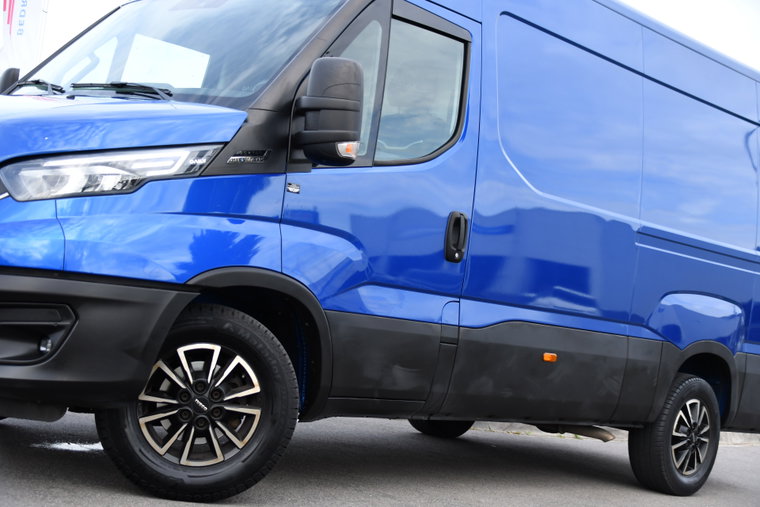 Vehicle Image 31
