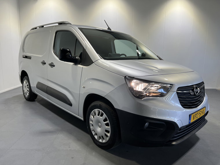 Vehicle Image 33