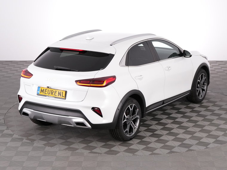 Vehicle Image 24