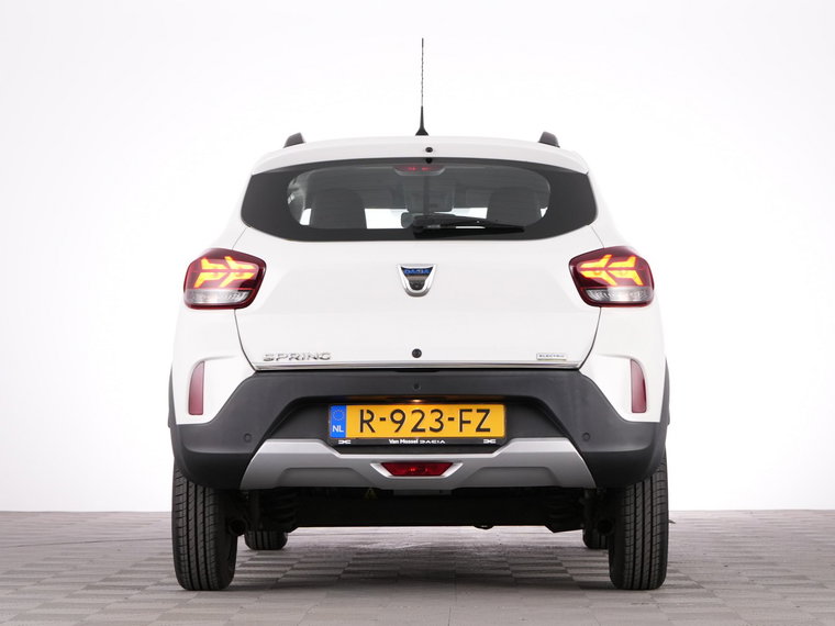 Vehicle Image 33