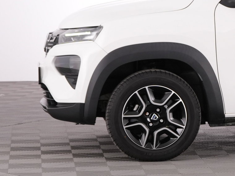 Vehicle Image 11