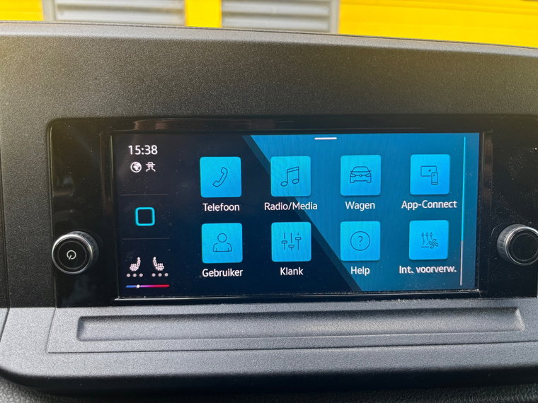 Vehicle Image 16