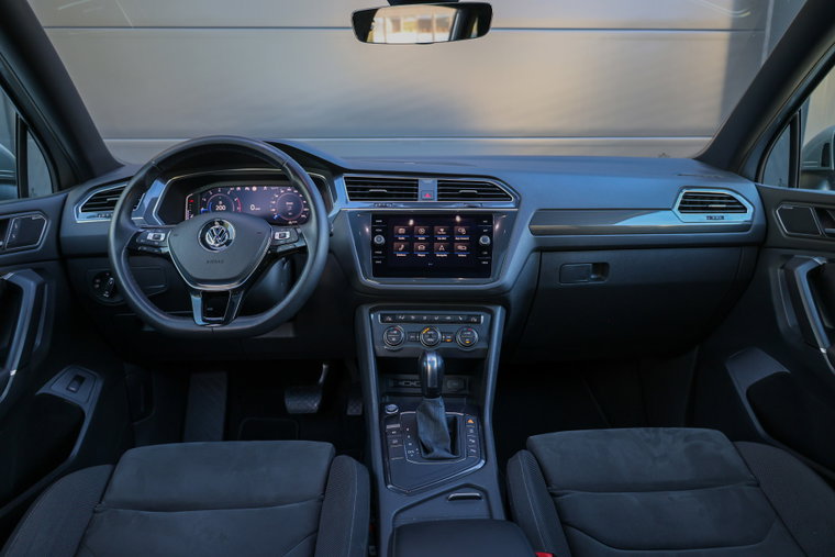 Vehicle Image 32