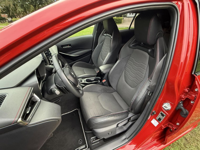 Vehicle Image 12