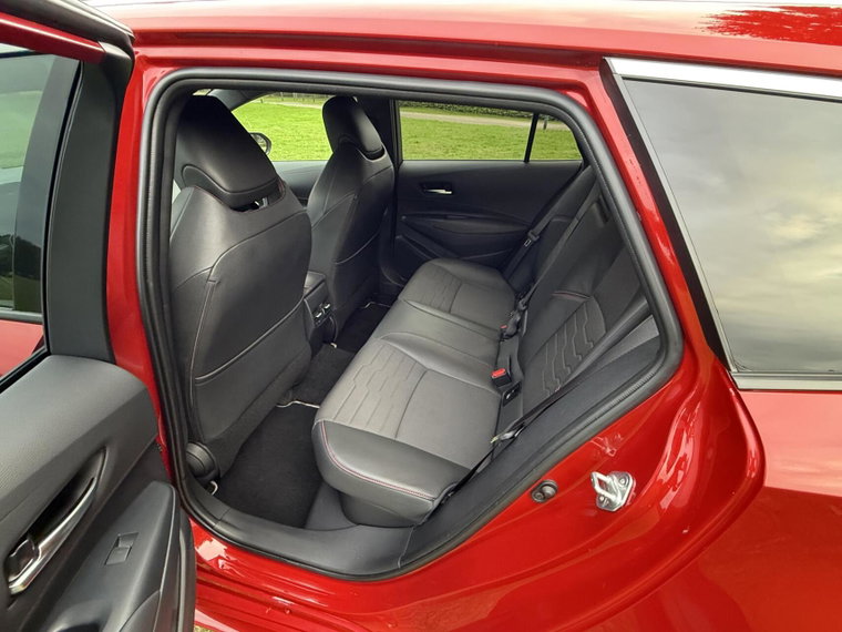 Vehicle Image 13