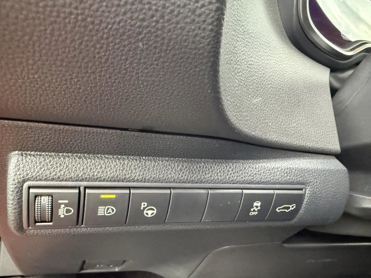 Vehicle Image 26