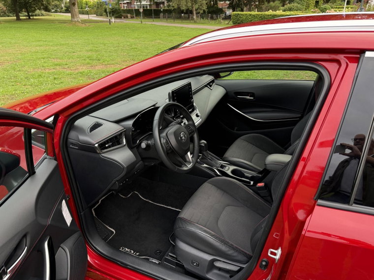 Vehicle Image 10
