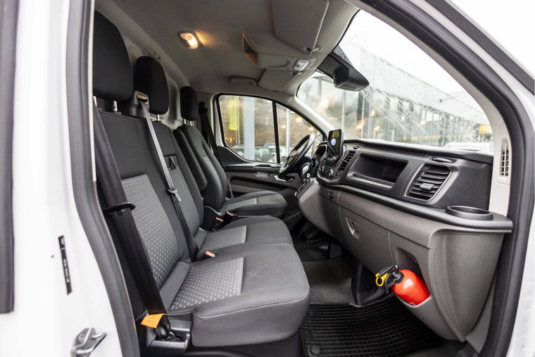 Vehicle Image 18
