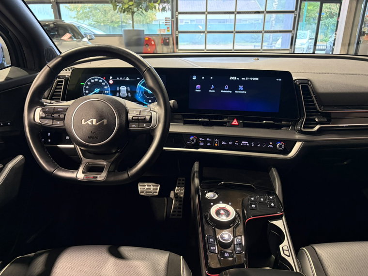 Vehicle Image 36
