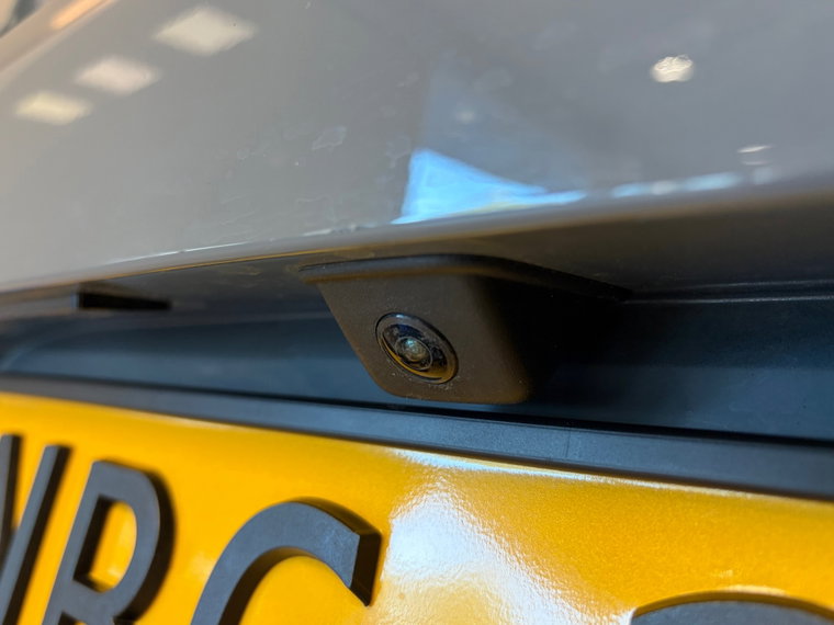 Vehicle Image 21