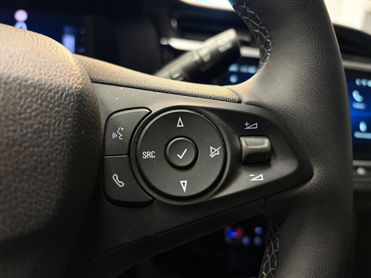 Vehicle Image 33