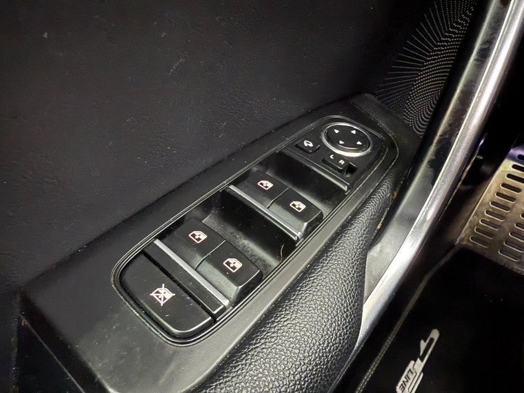 Vehicle Image 38