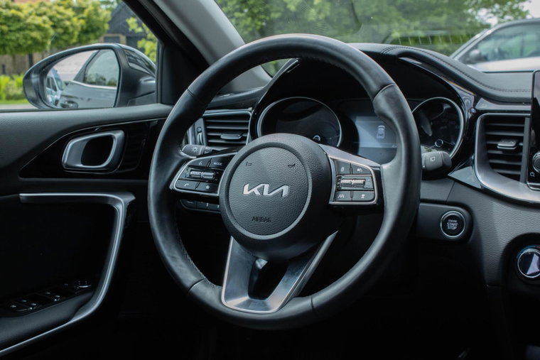 Vehicle Image 22