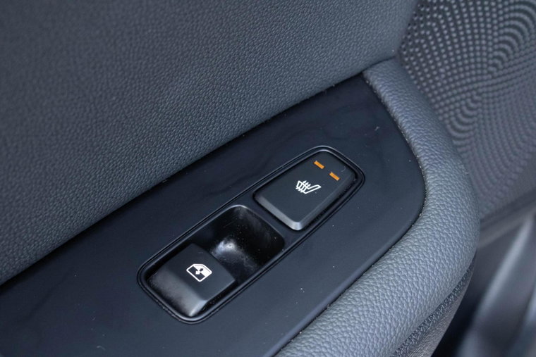 Vehicle Image 40